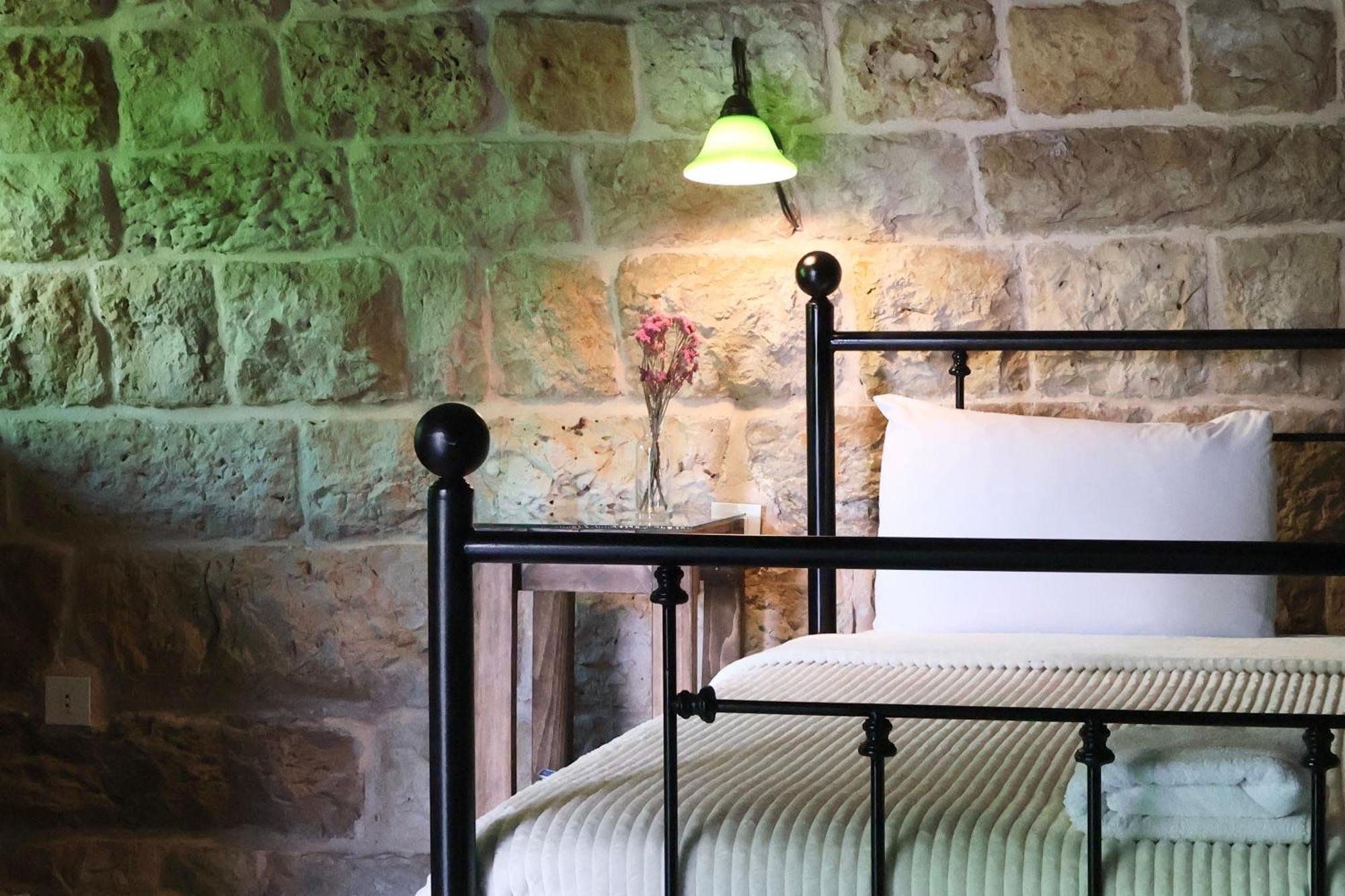 Stone Cellars Hotel Douma Kültér fotó